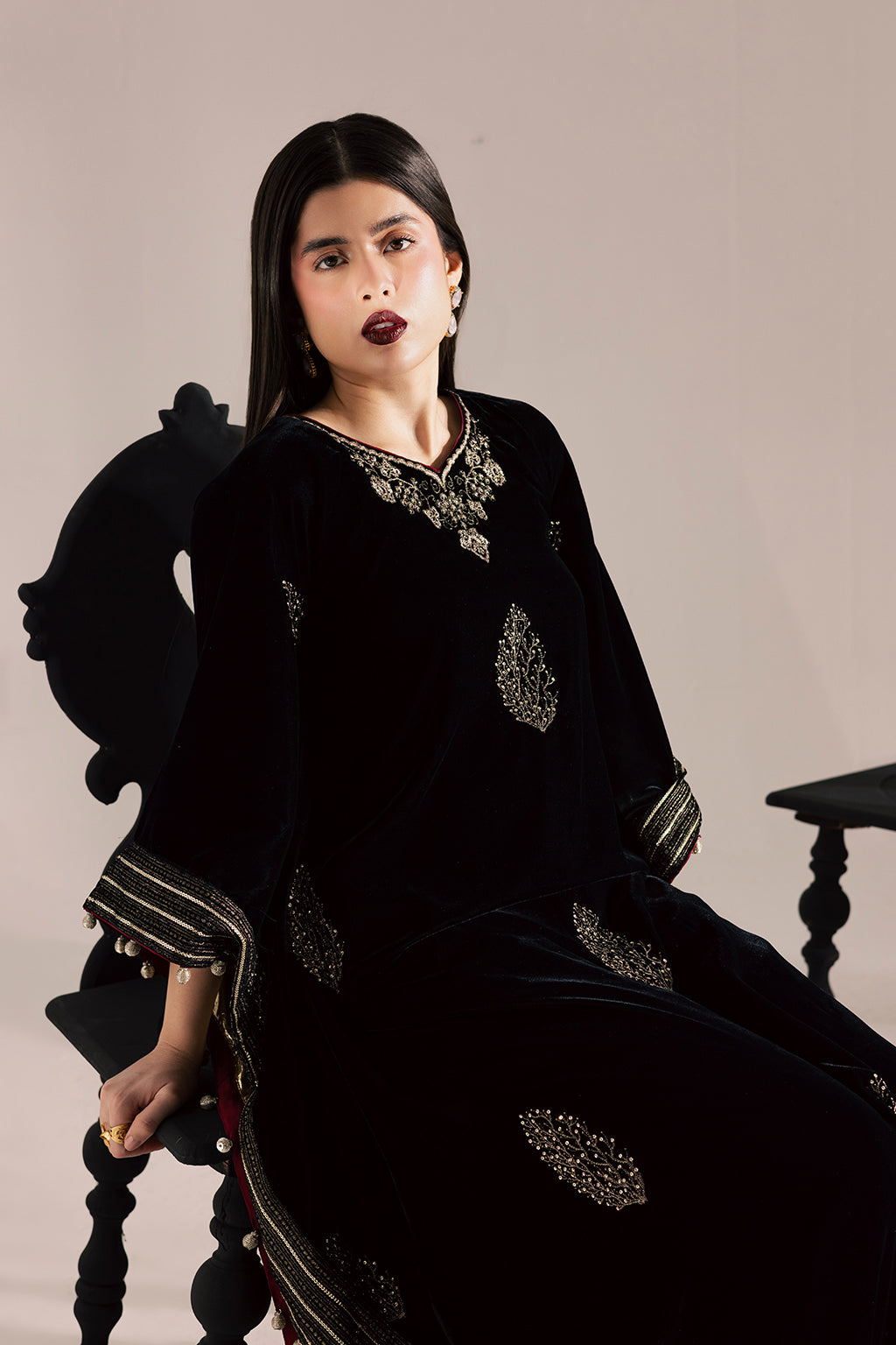 Vanya | Velvet Muse | KV-60