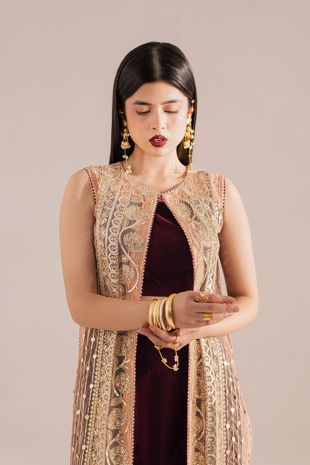 Vanya | Velvet Muse | KV-64