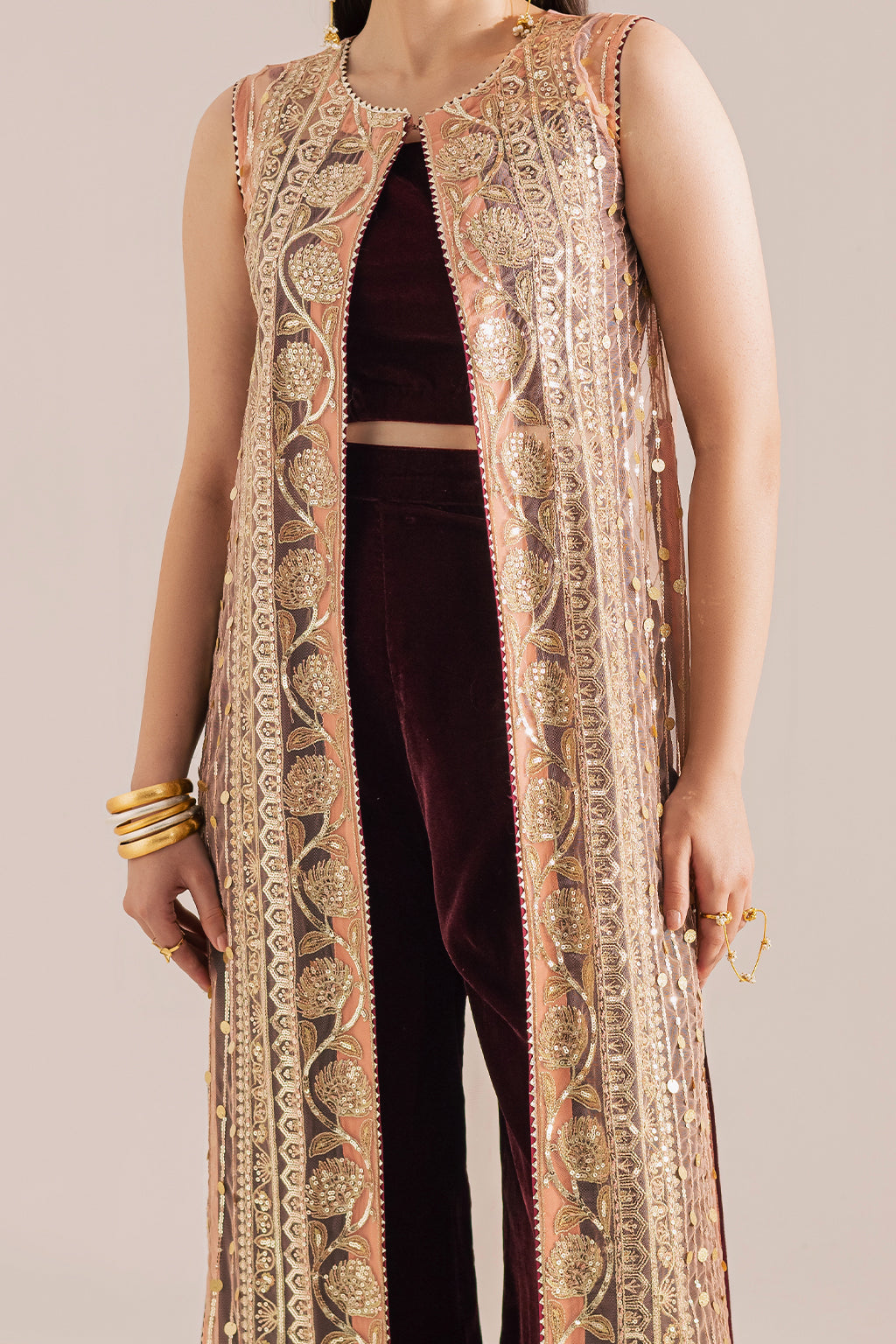 Vanya | Velvet Muse | KV-64